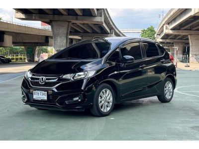 Honda JAZZ 1.5 V Plus AT ปี 2019 ฟรีประกันเครื่องยนต์-เกียร์ 2ปี